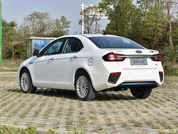 江淮汽車(chē) 江淮iEVA50 2018款 豪華智享型