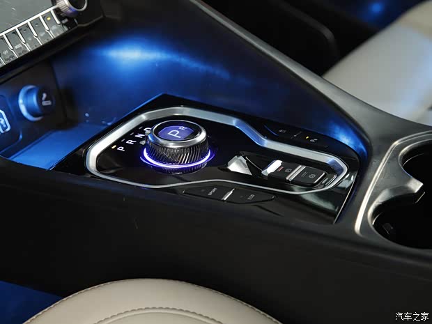 大运汽车 驰虎EM6 2020款 高配版 大运汽车 驰虎EM6 2020款 高配版