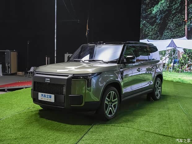 极石汽车 极石01 2023款 尊享6座版 极石汽车 极石01 2023款 尊享6座版