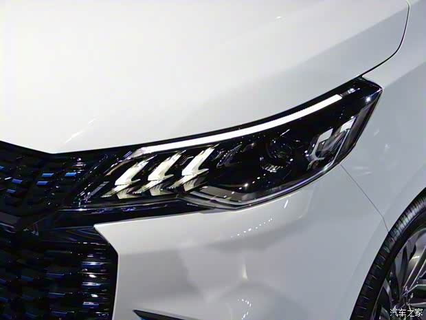 上汽大通 上汽MAXUS EUNIQ 5 2020款 1.3T PLUG IN 豪華版