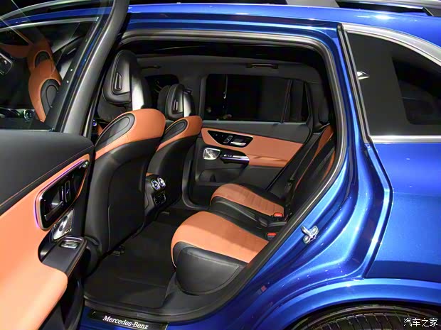 北京奔驰 奔驰GLC 2023款 GLC 300 L 4MATIC 基本型