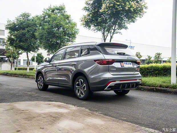 中國重汽VGV VGV U75PLUS 2021款 2.0TGDI 夢幻旅行版 7座