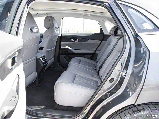 長(zhǎng)安汽車 長(zhǎng)安UNI-K 智電iDD 2023款 智電iDD 1.5T 135km智領(lǐng)型  長(zhǎng)安汽車 長(zhǎng)安UNI-K 智電iDD 2023款 智電iDD 1.5T 135km智領(lǐng)型