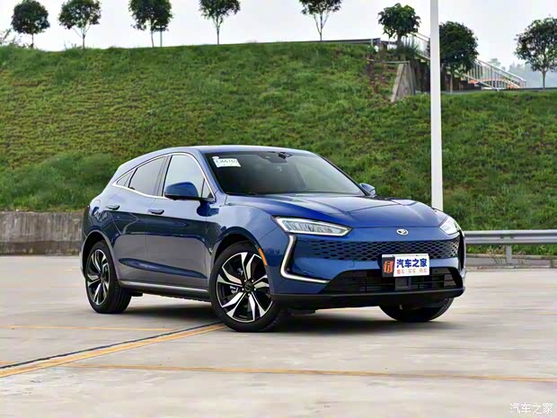 金康賽力斯 賽力斯SF5 2021款 華為智選四驅(qū)版