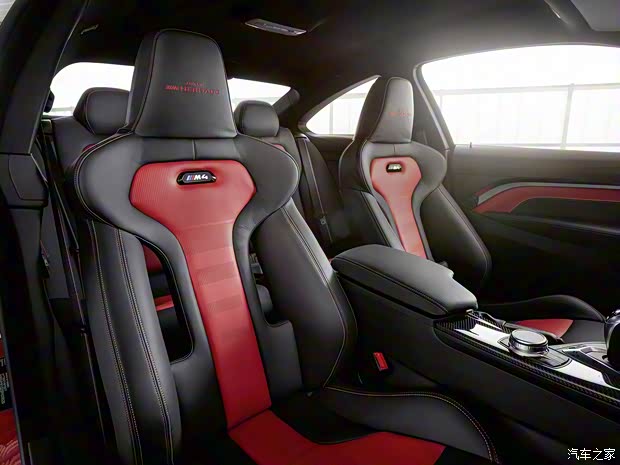 宝马M 宝马M4 2019款 M4 Edition M Heritage 宝马M 宝马M4 2019款 M4 Edition M Heritage