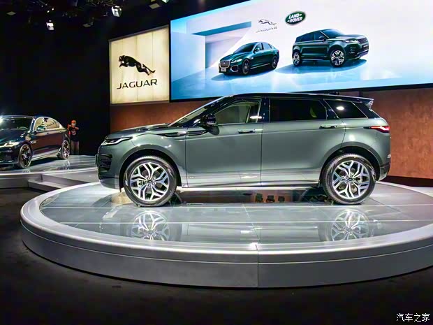 奇瑞捷豹路虎 攬勝極光 2021款 極光L 249PS 首發(fā)版 R-Dynamic S