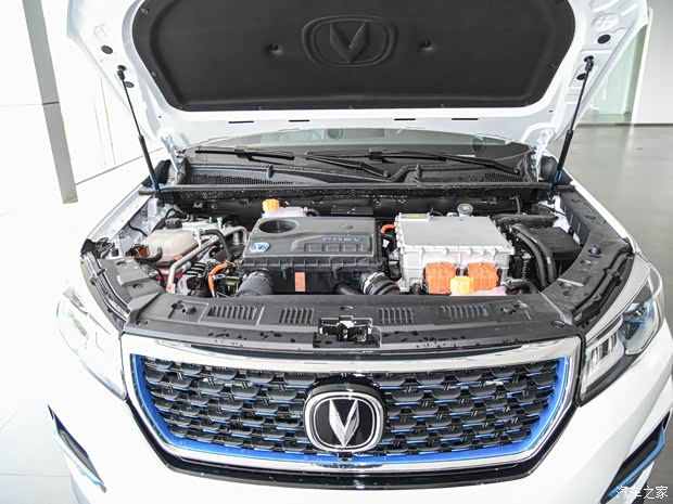 长安汽车 长安CS75 PHEV 2018款 基本型