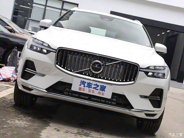 沃尔沃亚太 沃尔沃XC60 2022款 B5 四驱智远豪华版