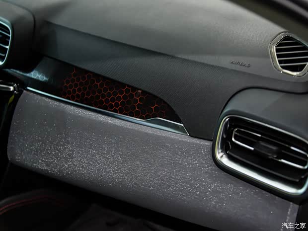 领克 领克02 2018款 基本型