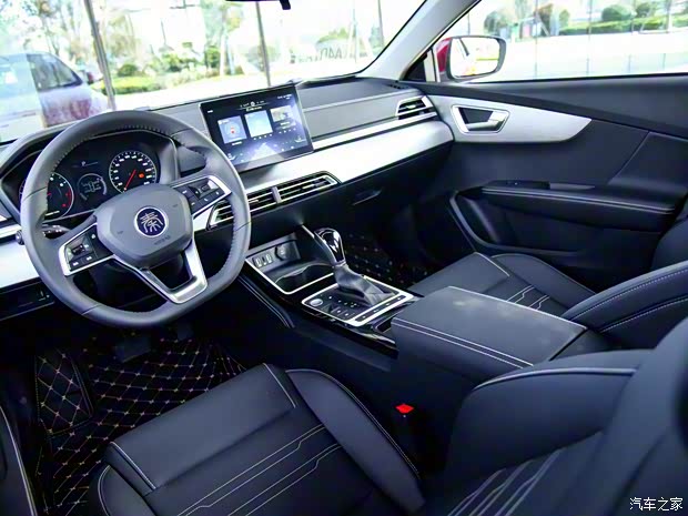 比亚迪 秦 2019款 1.5L 自动尊贵型 比亚迪 秦 2019款 1.5L 自动尊贵型