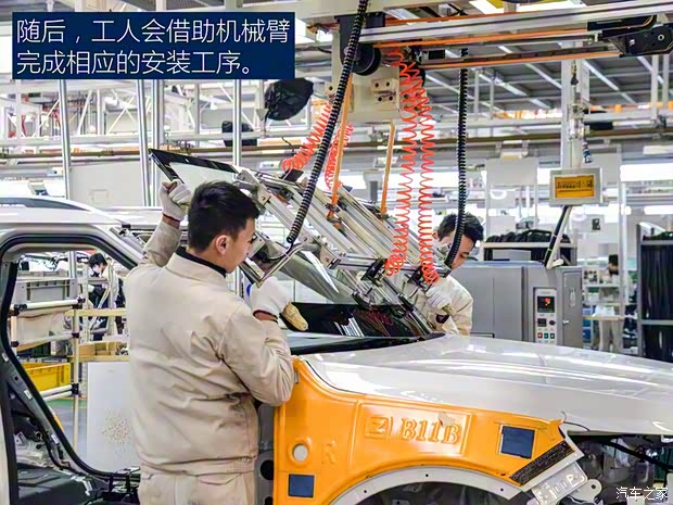 众泰汽车 众泰T700 2017款 1.8T 双离合旗舰型贺岁版 众泰汽车 众泰T700 2017款 1.8T 双离合旗舰型贺岁版