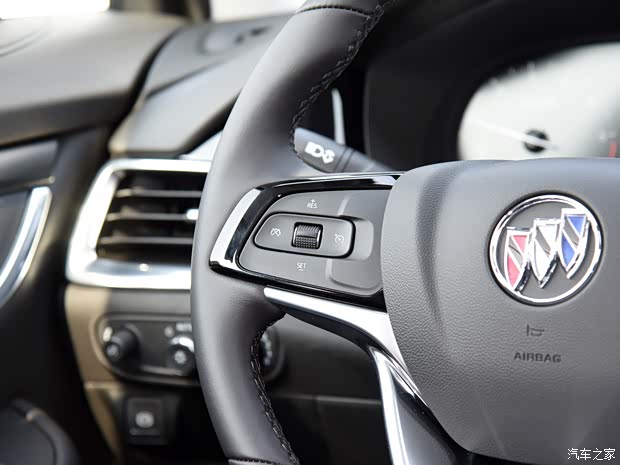 上汽通用別克 昂科旗 2020款 28T 兩驅(qū)戰(zhàn)旗型