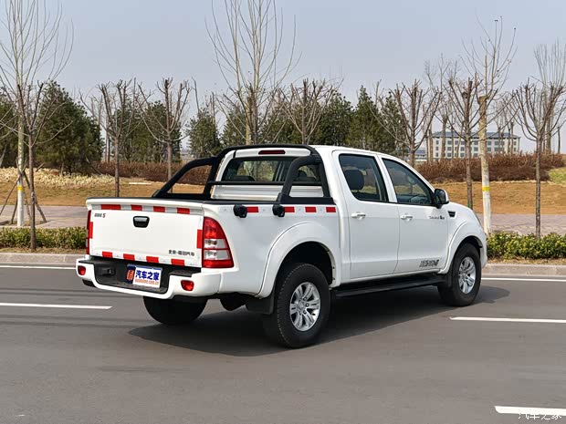 福田汽车 拓陆者 2018款 2.8T S系列柴油两驱自动精英版国V 福田汽车 拓陆者 2018款 2.8T S系列柴油两驱自动精英版国V
