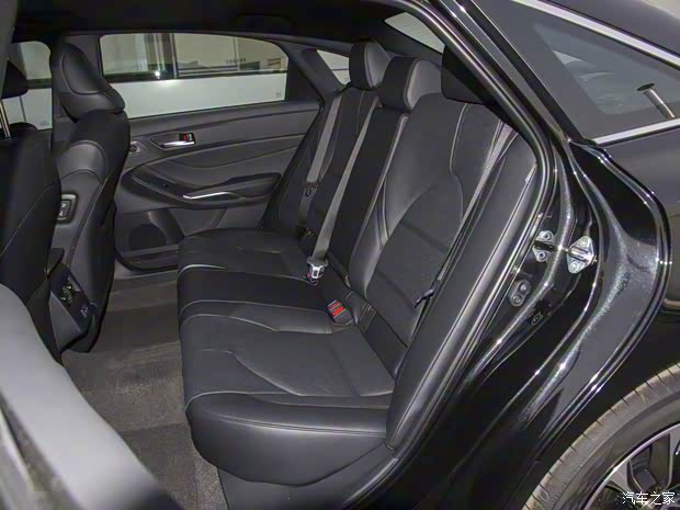 一汽丰田 亚洲龙 2022款 2.0L 豪华版