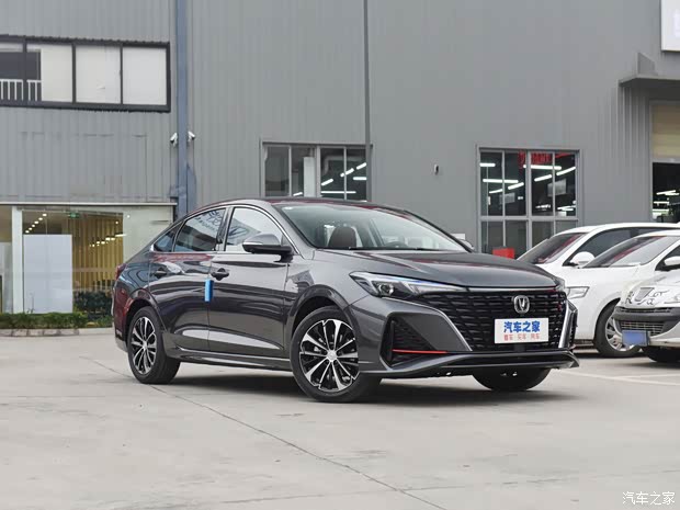 长安汽车 逸动 2022款 PLUS 蓝鲸NE 1.4T GDI DCT高配版