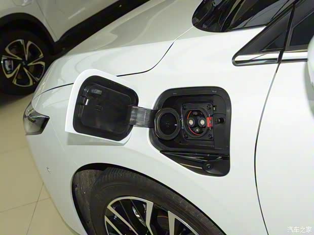 小鹏汽车 小鹏汽车P5 2021款 550E