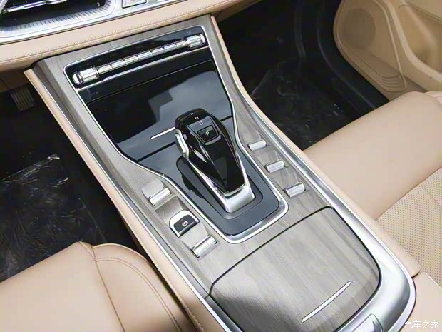 東風(fēng)小康 風(fēng)光藍(lán)電E5 2023款 1.5L 藍(lán)電DE-i