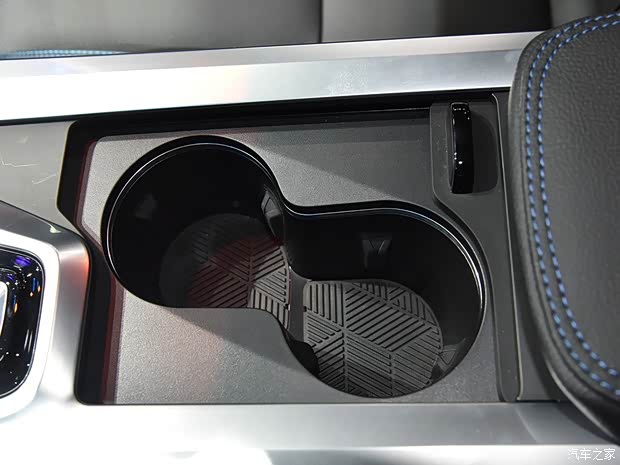 领克 领克01新能源 2018款 1.5T PHEV 劲Pro