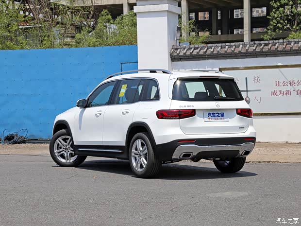 北京奔驰 奔驰GLB 2022款 改款二 GLB 200 动感型 北京奔驰 奔驰GLB 2022款 改款二 GLB 200 动感型