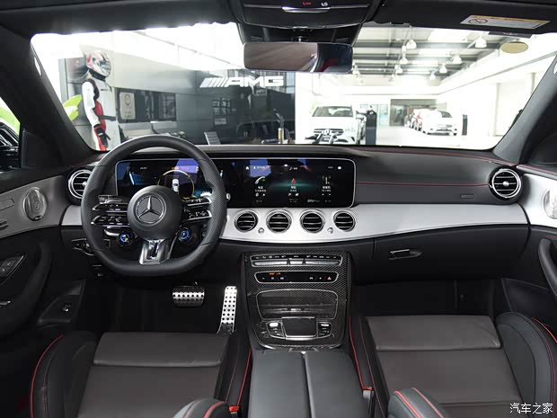 梅賽德斯-AMG 奔馳E級(jí)AMG 2022款 改款 AMG E 53 4MATIC+ 梅賽德斯-AMG 奔馳E級(jí)AMG 2022款 改款 AMG E 53 4MATIC+
