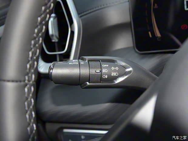 長(zhǎng)城汽車 金剛炮 2022款 2.0T手動(dòng)柴油四驅(qū)領(lǐng)航型長(zhǎng)箱GW4D20M