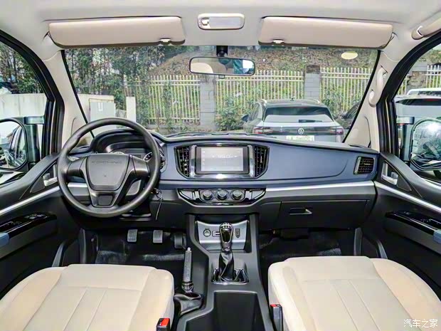 東風(fēng)風(fēng)行 菱智 2023款  M5L 1.6L 豪華型 7座