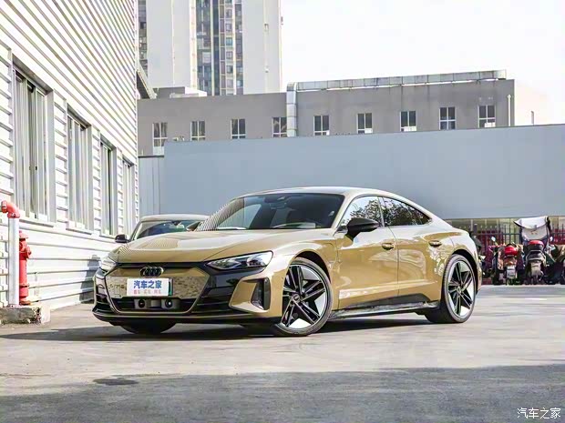 Audi Sport 奥迪RS e-tron GT 2023款 基本型 Audi Sport 奥迪RS e-tron GT 2023款 基本型