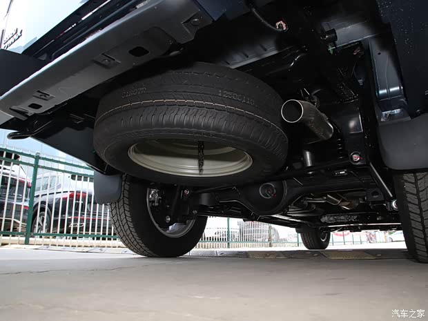 江西五十鈴 D-MAX 2023款  1.9T自動四驅V-CROSS暢領型