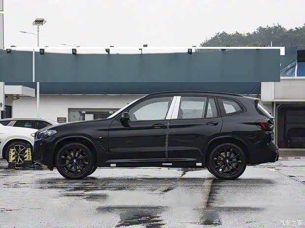 華晨寶馬 寶馬X3 2023款 xDrive30i 尊享型 M曜夜套裝