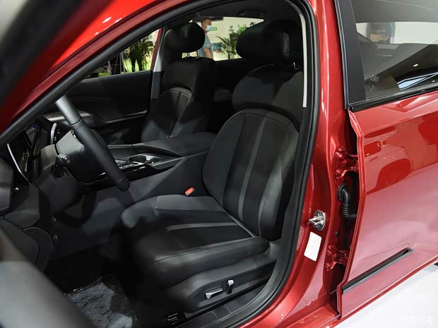 上汽通用五菱 新宝骏RC-5 2020款 基本型