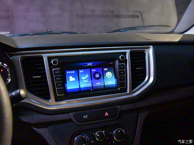 北汽瑞翔 博騰V2 2022款 1.5L客車舒適型