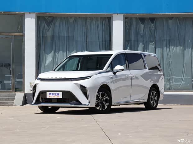 上汽大通 上汽大通MAXUS MIFA 9 2023款 标准续航 草原七座版 上汽大通 上汽大通MAXUS MIFA 9 2023款 标准续航 草原七座版