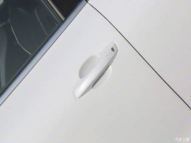 比亞迪 秦PLUS 2023款 DM-i 120KM 尊貴型