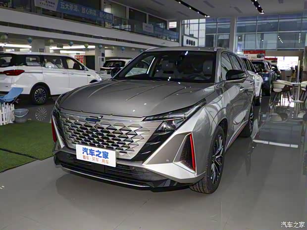 長(zhǎng)安汽車 長(zhǎng)安歐尚Z6 2022款 藍(lán)鯨 1.5T DCT智領(lǐng)型城市版