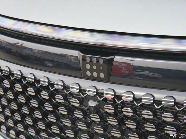 東風(fēng)小康 風(fēng)光藍(lán)電E5 2023款 1.5L 藍(lán)電DE-i