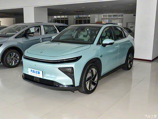 睿蓝汽车 睿蓝7 2023款 605km 猎光 睿蓝汽车 睿蓝7 2023款 605km 猎光