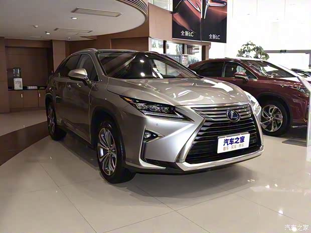 雷克萨斯 雷克萨斯RX 2017款 450h Mark Levinson 四驱豪华版