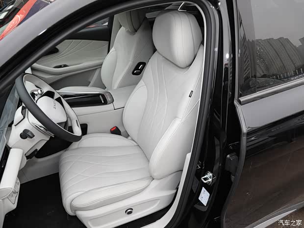 星途 星途瑶光 2023款 400T 四驱优享版 星途 星途瑶光 2023款 400T 四驱优享版