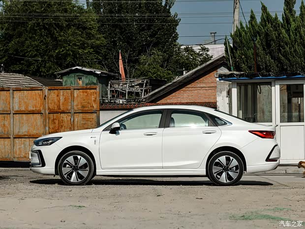 北汽新能源 北汽新能源EU7 2019款 高配版 北汽新能源 北汽新能源EU7 2019款 高配版