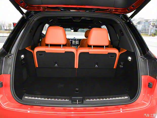 赛力斯汽车 问界M9 2024款 纯电 Ultra版 100kWh 赛力斯汽车 问界M9 2024款 纯电 Ultra版 100kWh