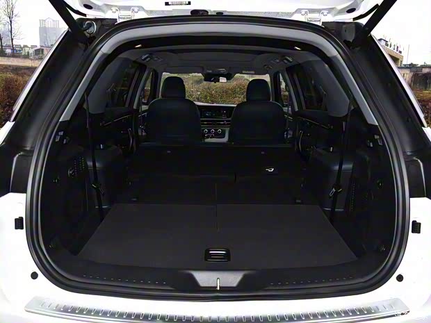 長安汽車 長安CS95 2023款  基本型