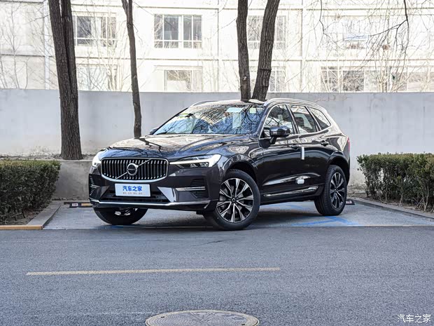 沃爾沃亞太 沃爾沃XC60 2023款 B5 四驅(qū)智遠(yuǎn)豪華版