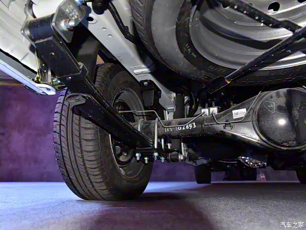 北汽瑞翔 博騰V2 2022款 1.5L客車舒適型