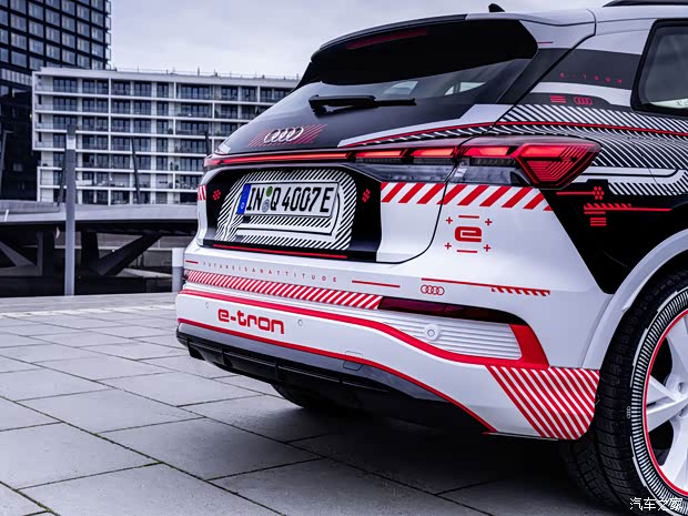 奥迪(进口) 奥迪Q4新能源(进口) 2021款 e-tron基本型 奥迪(进口) 奥迪Q4新能源(进口) 2021款 e-tron基本型