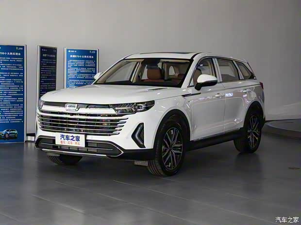 一汽奔騰 奔騰T99 2023款 2.0T 自動(dòng)豪華型 一汽奔騰 奔騰T99 2023款 2.0T 自動(dòng)豪華型