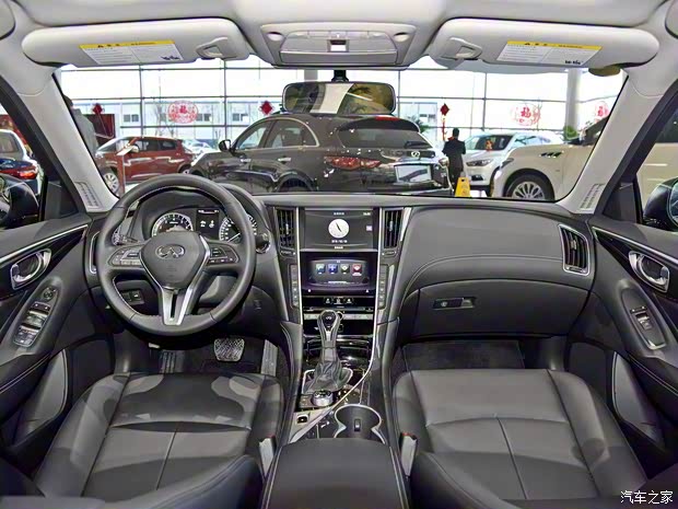 东风英菲尼迪 英菲尼迪Q50L 2018款 2.0T 舒适版 国V 东风英菲尼迪 英菲尼迪Q50L 2018款 2.0T 舒适版 国V