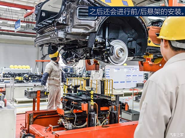 众泰汽车 众泰T700 2017款 1.8T 双离合旗舰型贺岁版 众泰汽车 众泰T700 2017款 1.8T 双离合旗舰型贺岁版