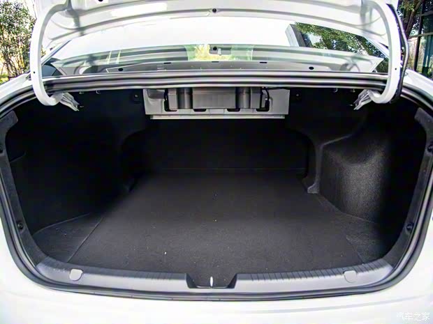 威馬汽車(chē) 威馬E.5 2022款 基本型