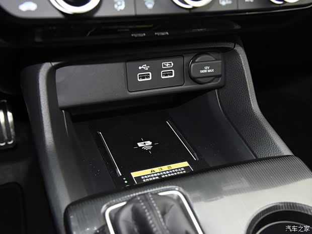 广汽本田 型格 2023款 HATCHBACK 240TURBO CVT幻夜·尊享版