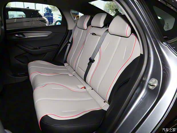 比亚迪 驱逐舰05 2022款 DM-i 101KM 旗舰型